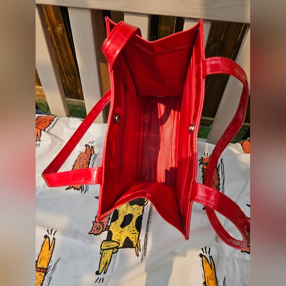 Purse - Picture 2 of 9